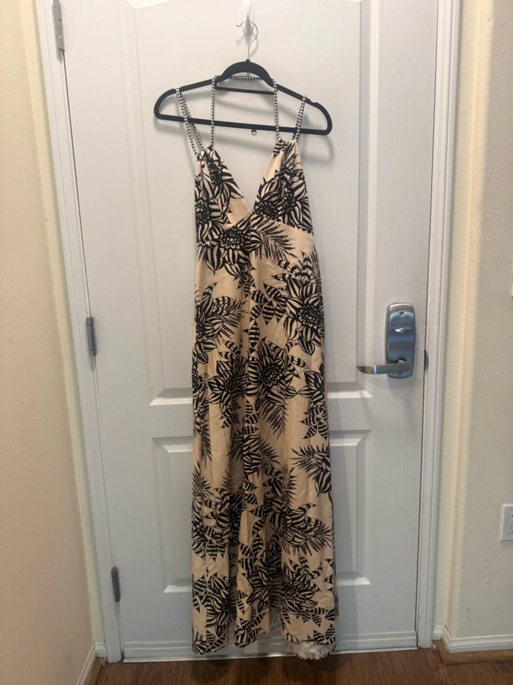 CaCay Carajas Printed Long Dress in Black Floral Print Maxi Dress size S NWT - Picture 4 of 7